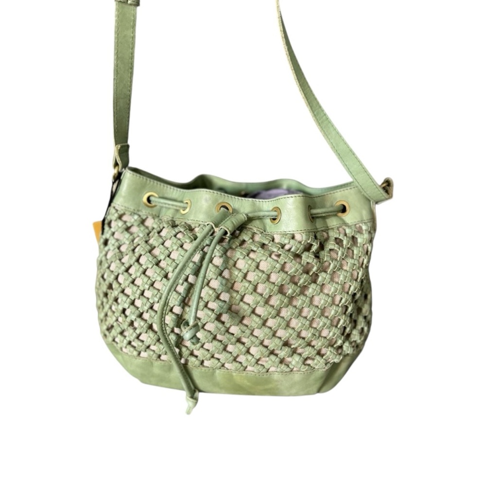 Martha Ponti Portugal Draw String, Crossbody, Very Duct with wicker look. NEW